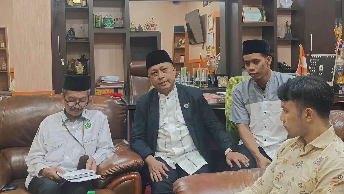 Proyeksi Pengembangan Siswa dan Sekolah, Perkuat Peran Alumni